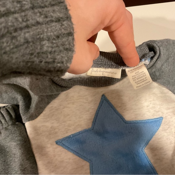 Newborn born outfit. Worn once! Size 3-6 months - Picture 2 of 2